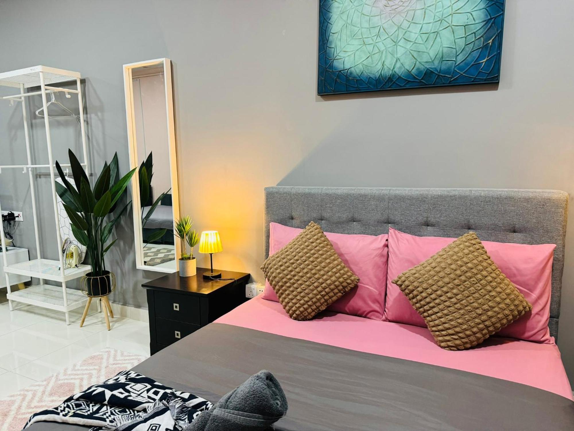 Coresoho By Bkastaycation Kotawarisan Klia Airport, Free Wifi Sepang